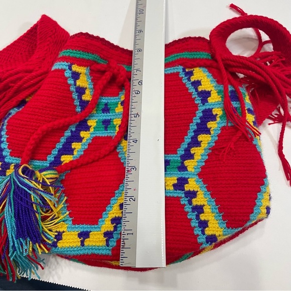 Red Woven Hobo bucket Shoulder Bag. Tassels. Hippie. Pre-owned. - Picture 10 of 12